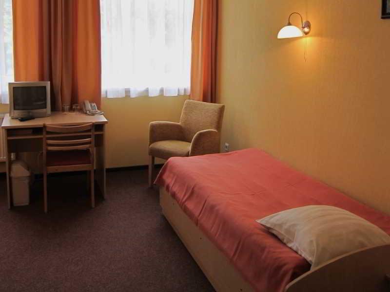 Hotel Vilmaja Riga Exterior photo