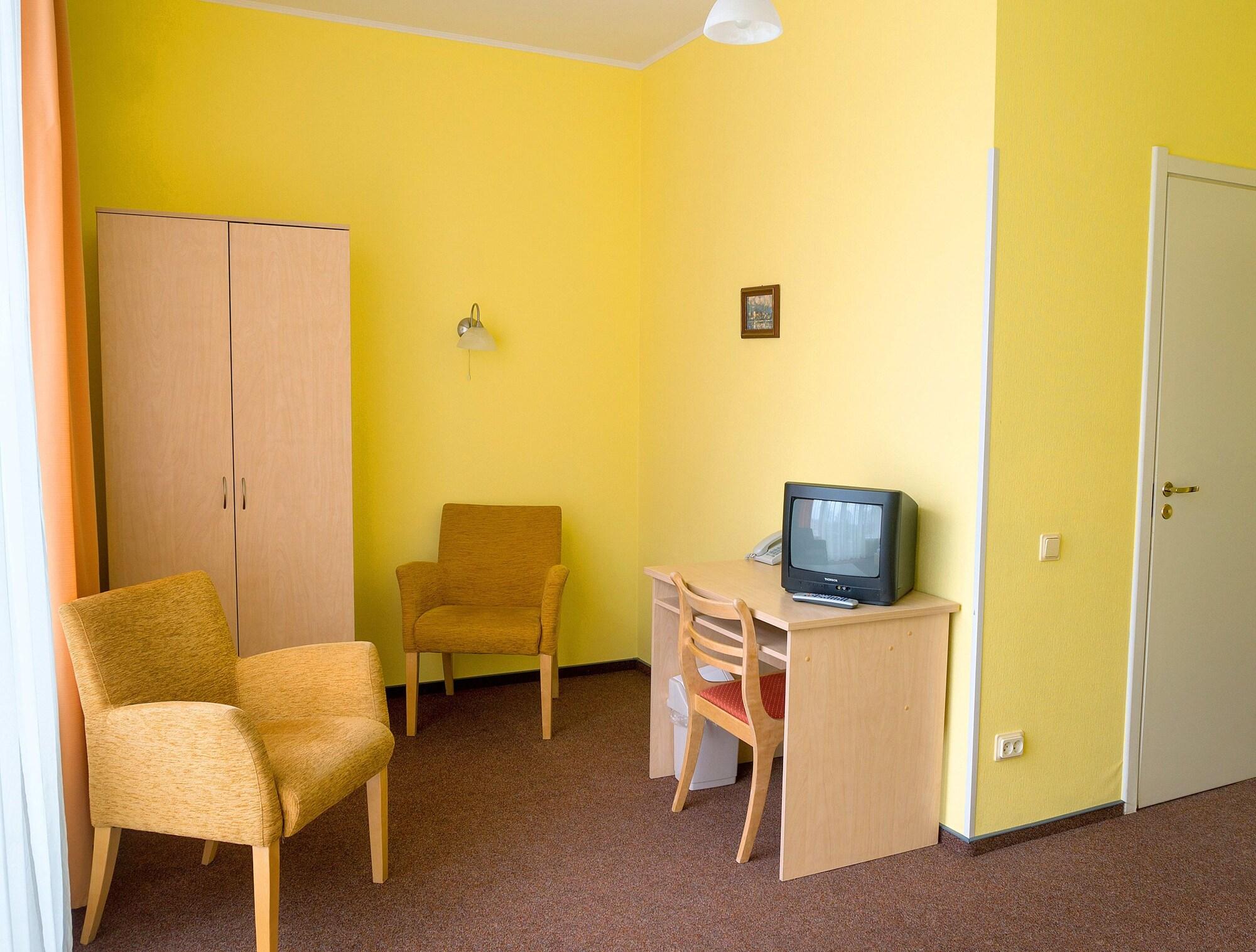 Hotel Vilmaja Riga Exterior photo