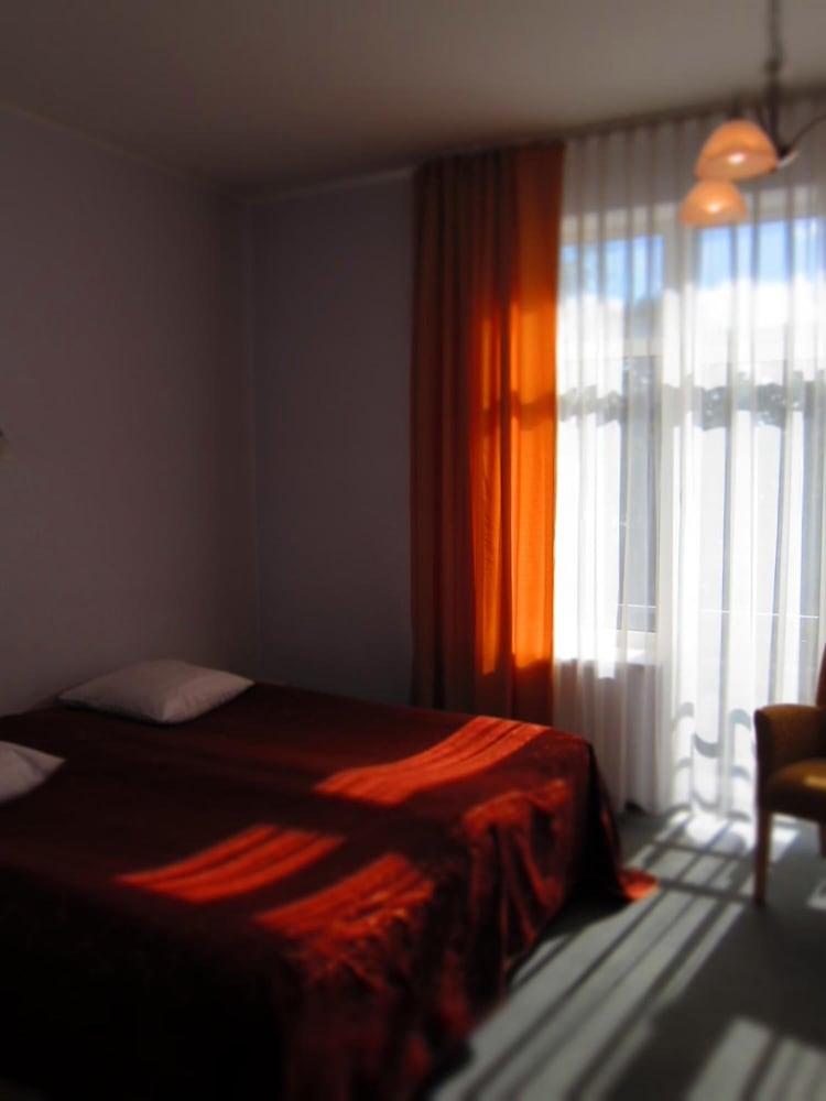 Hotel Vilmaja Riga Exterior photo