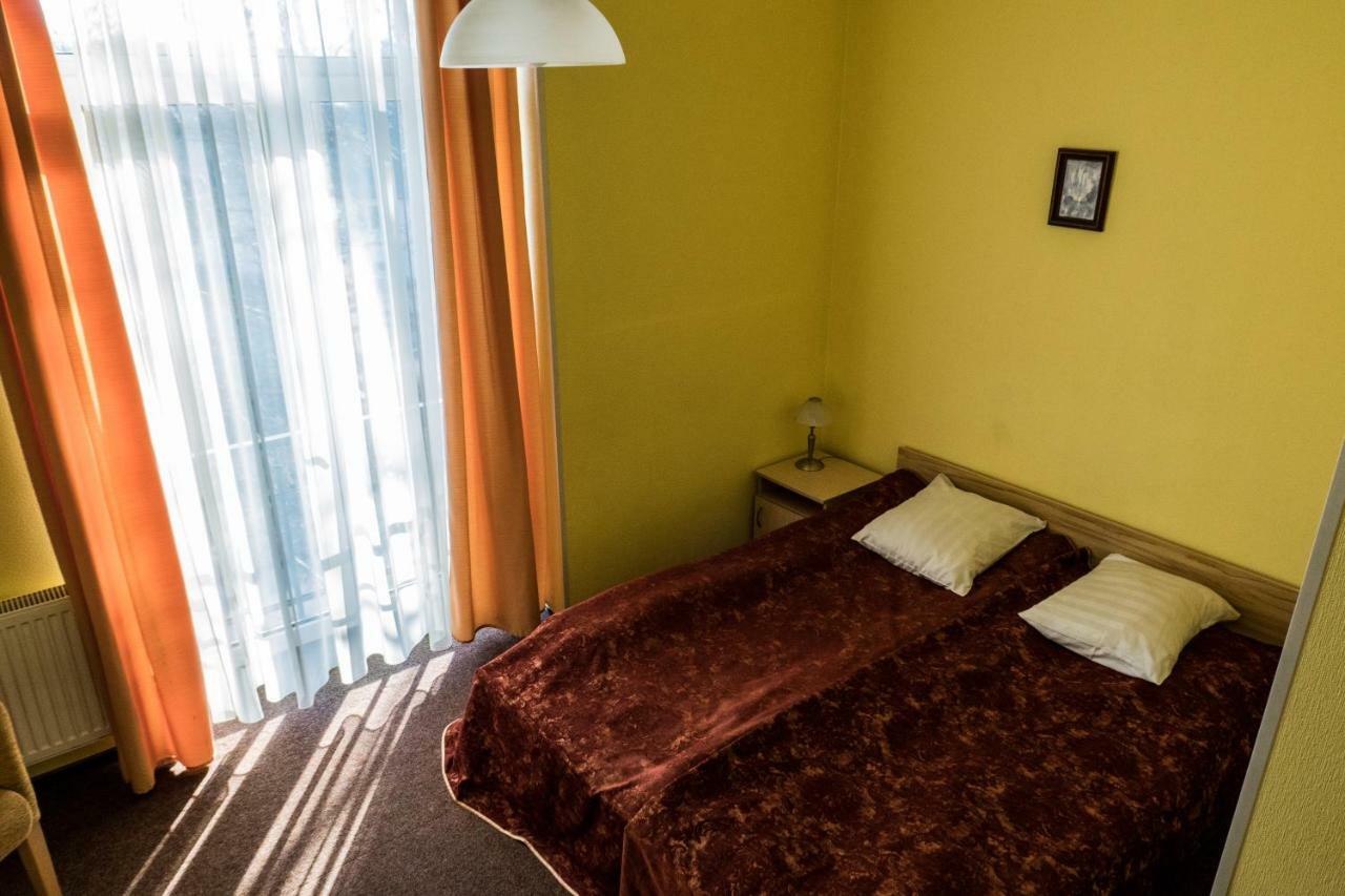 Hotel Vilmaja Riga Exterior photo